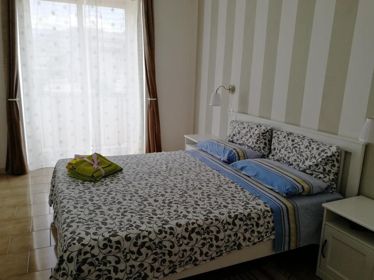 Casa Castellano Bed & Breakfast โนลา ภายนอก รูปภาพ