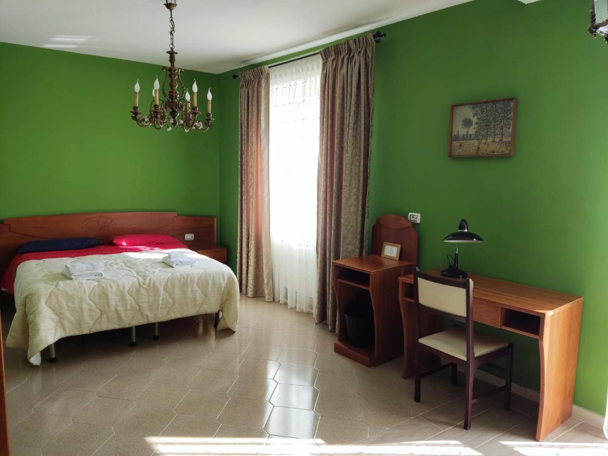 Casa Castellano Bed & Breakfast โนลา ภายนอก รูปภาพ